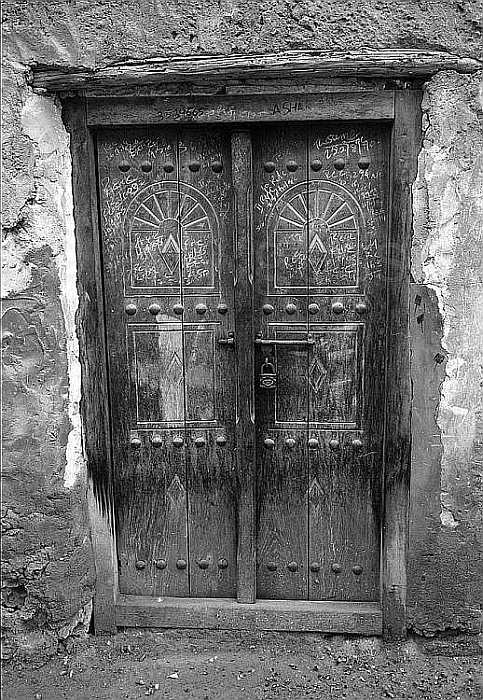 Door, Deira