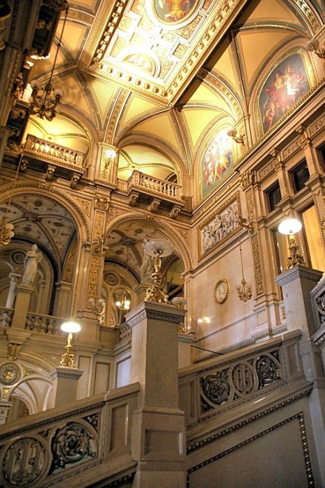 Главная лестница, здание Венской Оперы